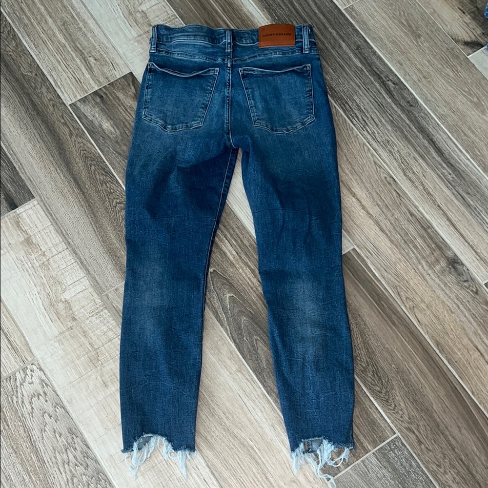 Lucky Women's Distressed Blue Jeans Sz 27 - Picture 3 of 3